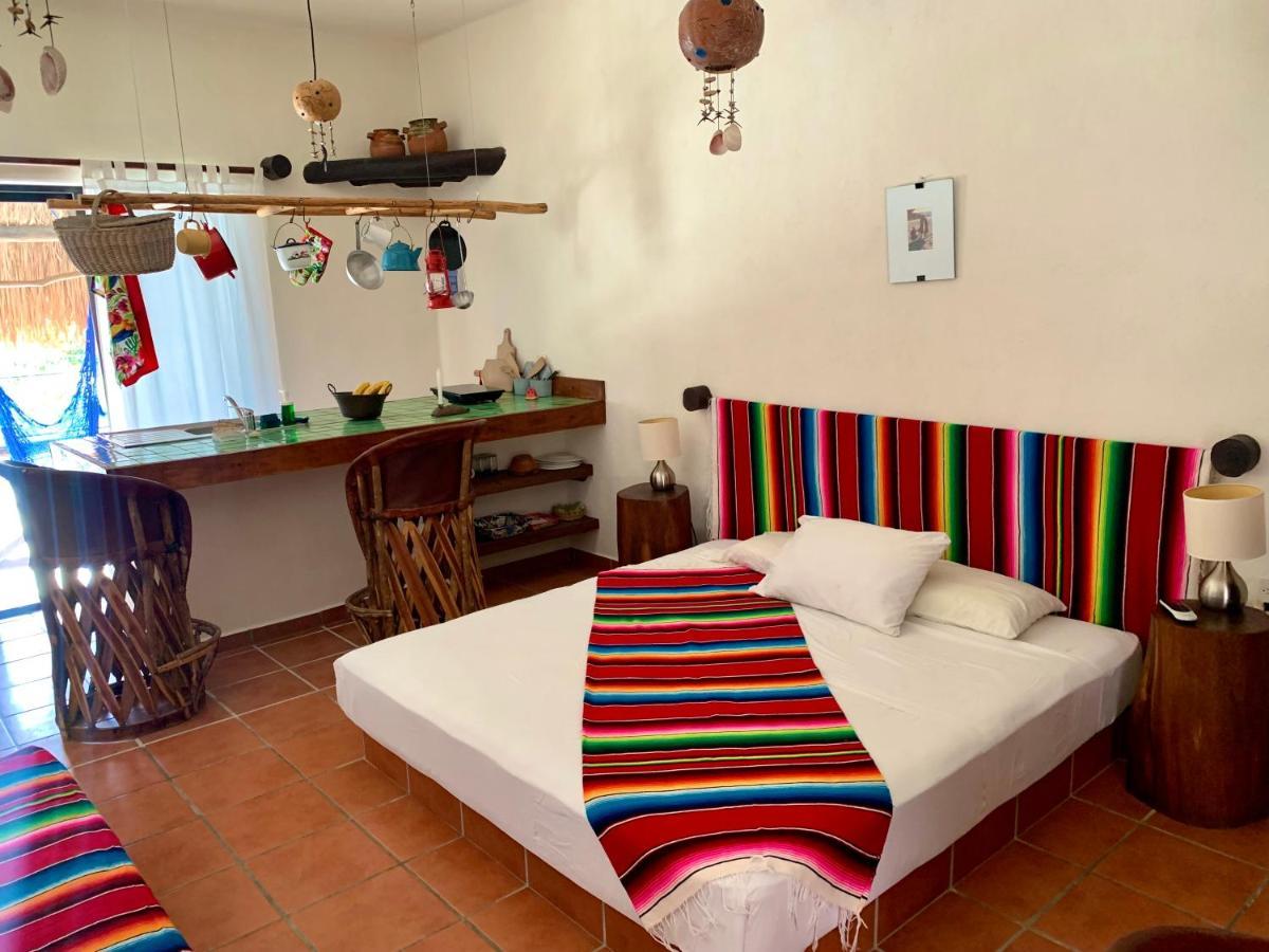 Lo Nuestro Petit Hotel Tulum Exterior photo