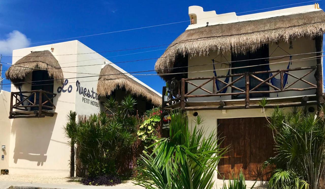 Lo Nuestro Petit Hotel Tulum Exterior photo